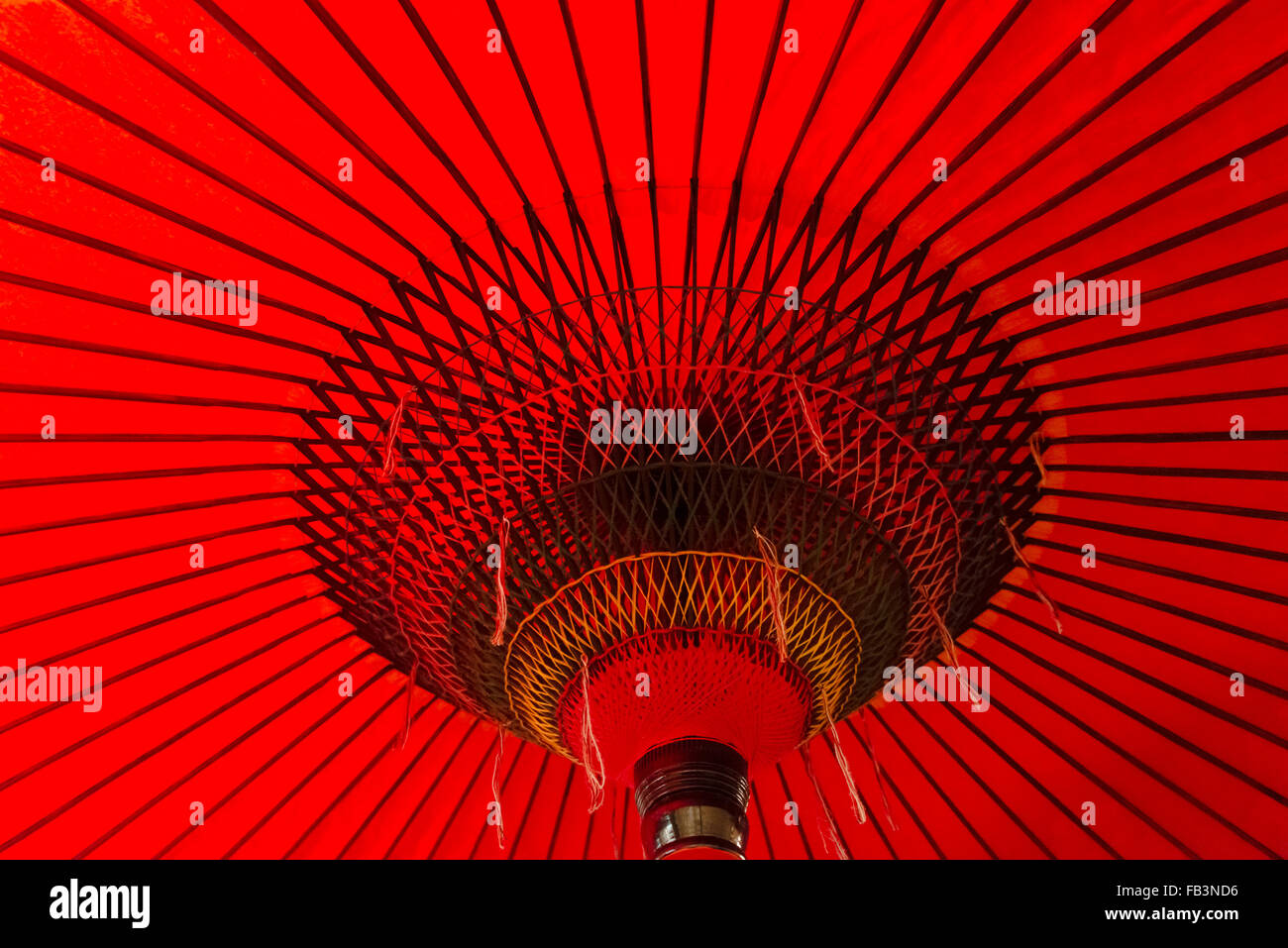 Parapluie rouge, Kyoto, Japon Banque D'Images