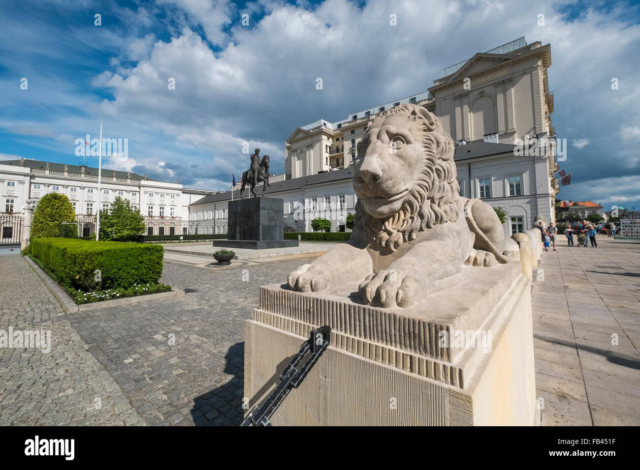 Palais présidentiel, avec Lion sculpture par Camillo Landini, Krakowskie Przedmiescie, Varsovie, Pologne Banque D'Images