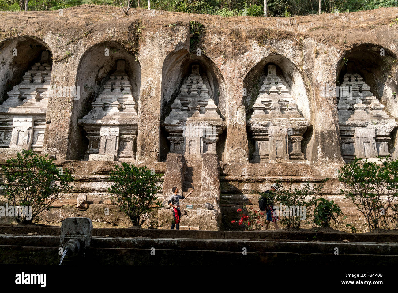 Rock-cut candi sanctuaires de Temple de Gunung Kawi, près de Tampaksiring Ubud, Bali, Indonésie Banque D'Images