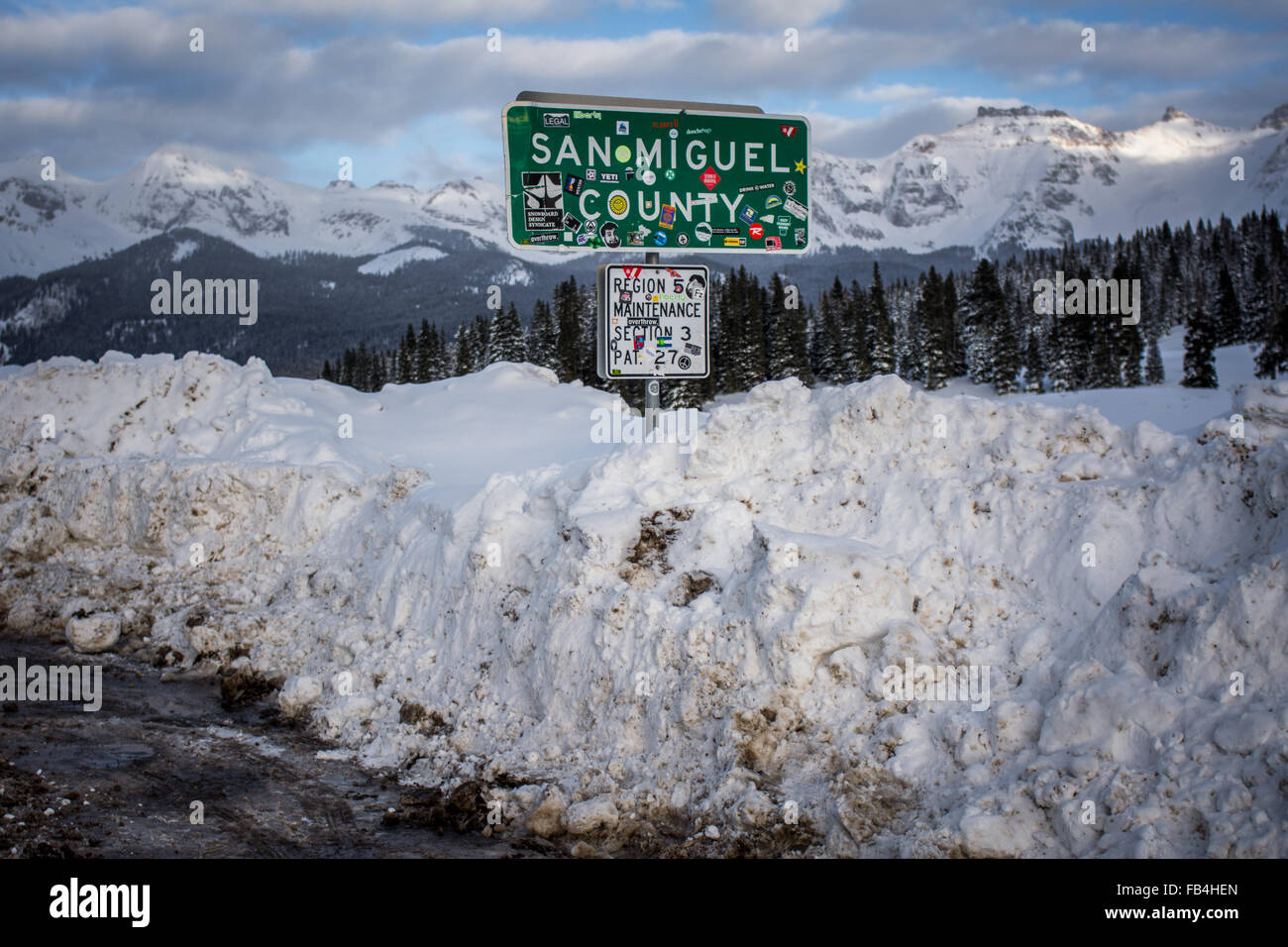 San Miguel Comté (Colorado) près de Telluride aux cimes enneigées des montagnes San Juan en hiver El Niño Banque D'Images