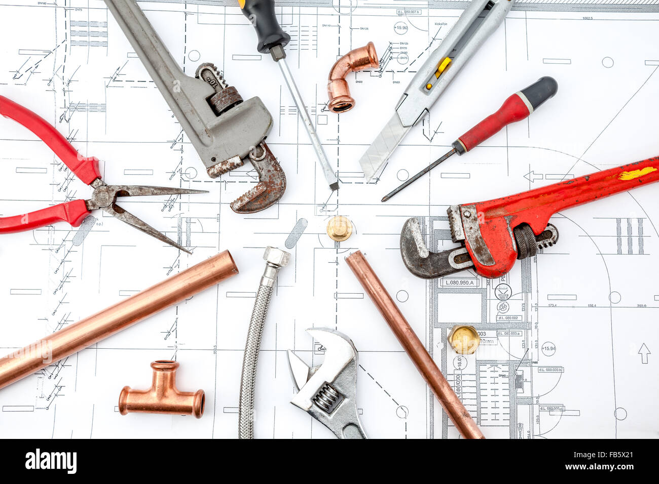 Sur le plan d'une maison, il y a outils de travail et des équipements de travail Banque D'Images