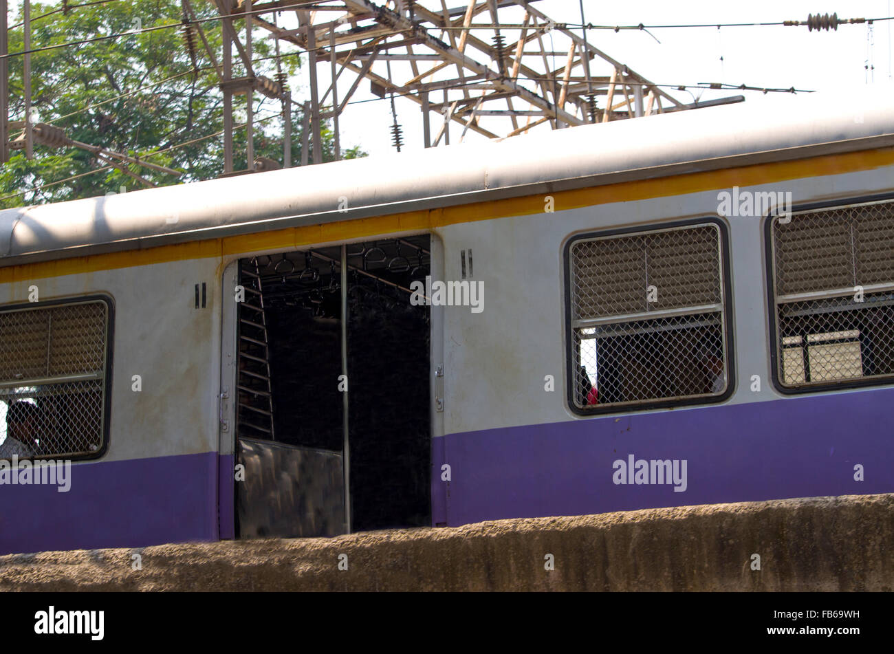 Location du train dans le mouvement,la voiture,le train,une partie de la voiture,transport,passagers,dans le mouvement Banque D'Images
