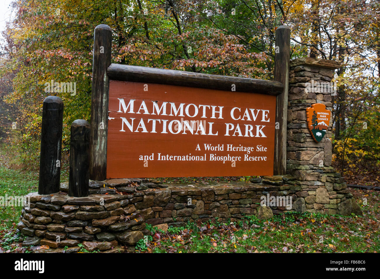 Panneau d'entrée de service de parc national, parc national de Mammoth Cave, Kentucky, États-Unis d'Amérique Banque D'Images