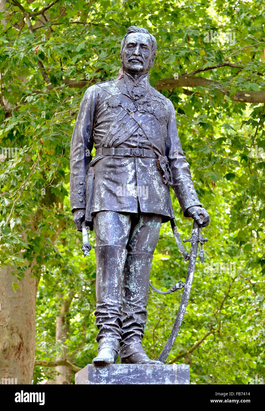 Londres, Angleterre, Royaume-Uni. Statue : Field Marshal Sir John Fox Burgoyne (1782-1871) dans la région de Waterloo Place. Par Sir Joseph Edgar Boehm (1877) Banque D'Images