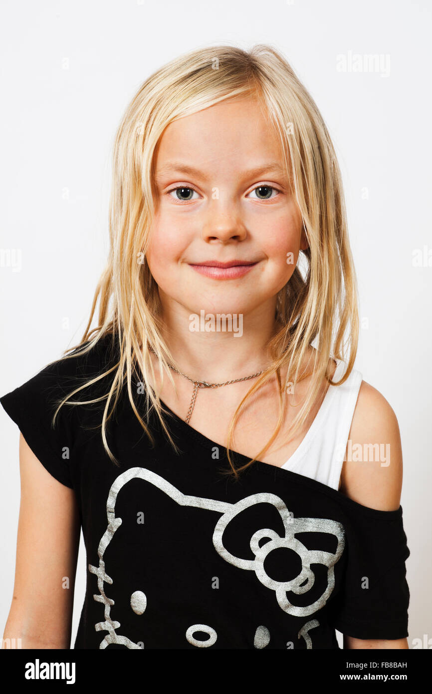 Portrait of smiling blonde girl (6-7) Banque D'Images