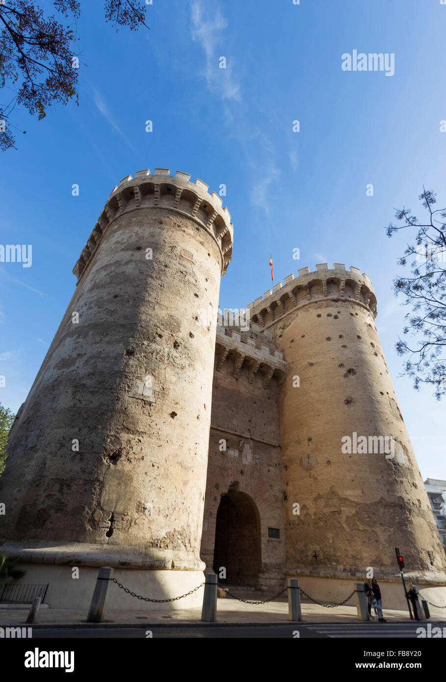 Valence, Espagne. Las Torres de Cuart ou les tours de quart, une fois qu'une partie de la muraille médiévale qui entouraient la ville. Banque D'Images