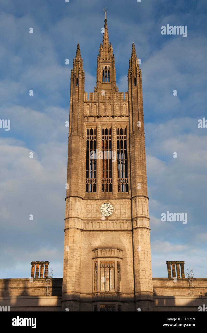 Mitchell Tower dans la cour au collège Marischal, Aberdeen, Ecosse. Banque D'Images