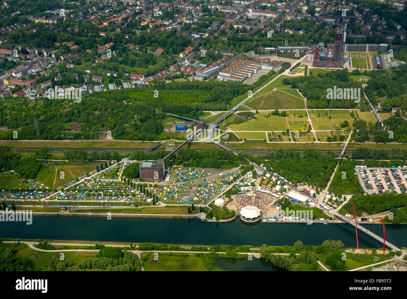 Vue aérienne, Rock Hard Festival 2015, le camping, les tentes, les amateurs de rock, amphithéâtre Gelsenkirchen sur Canal, Gelsenkirchen, Rhine-Herne Banque D'Images