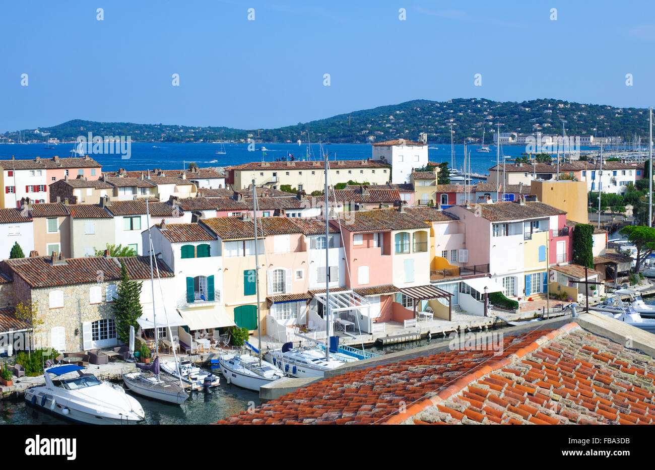 Vue sur le Port Grimaud, Côte d'Azur, France Banque D'Images