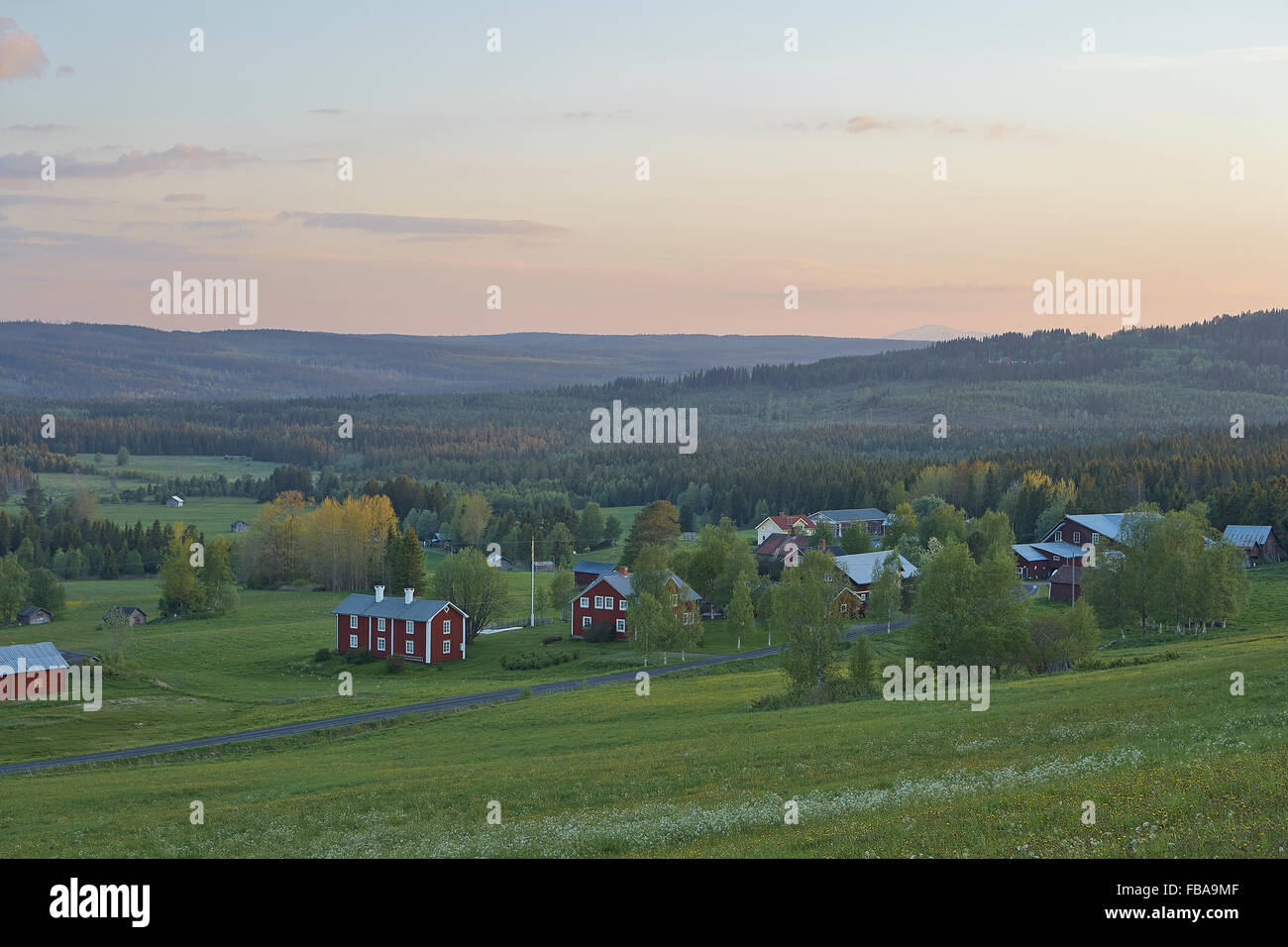 La Suède, Jamtland, Offerdal, Nedre Bangasen, vue panoramique du paysage rural Banque D'Images