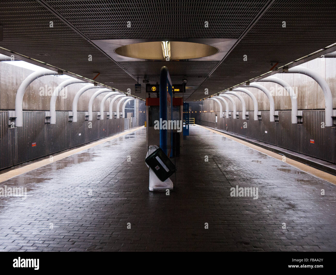La station de métro MBTA plateforme plateforme à Boston, Massachusetts Banque D'Images
