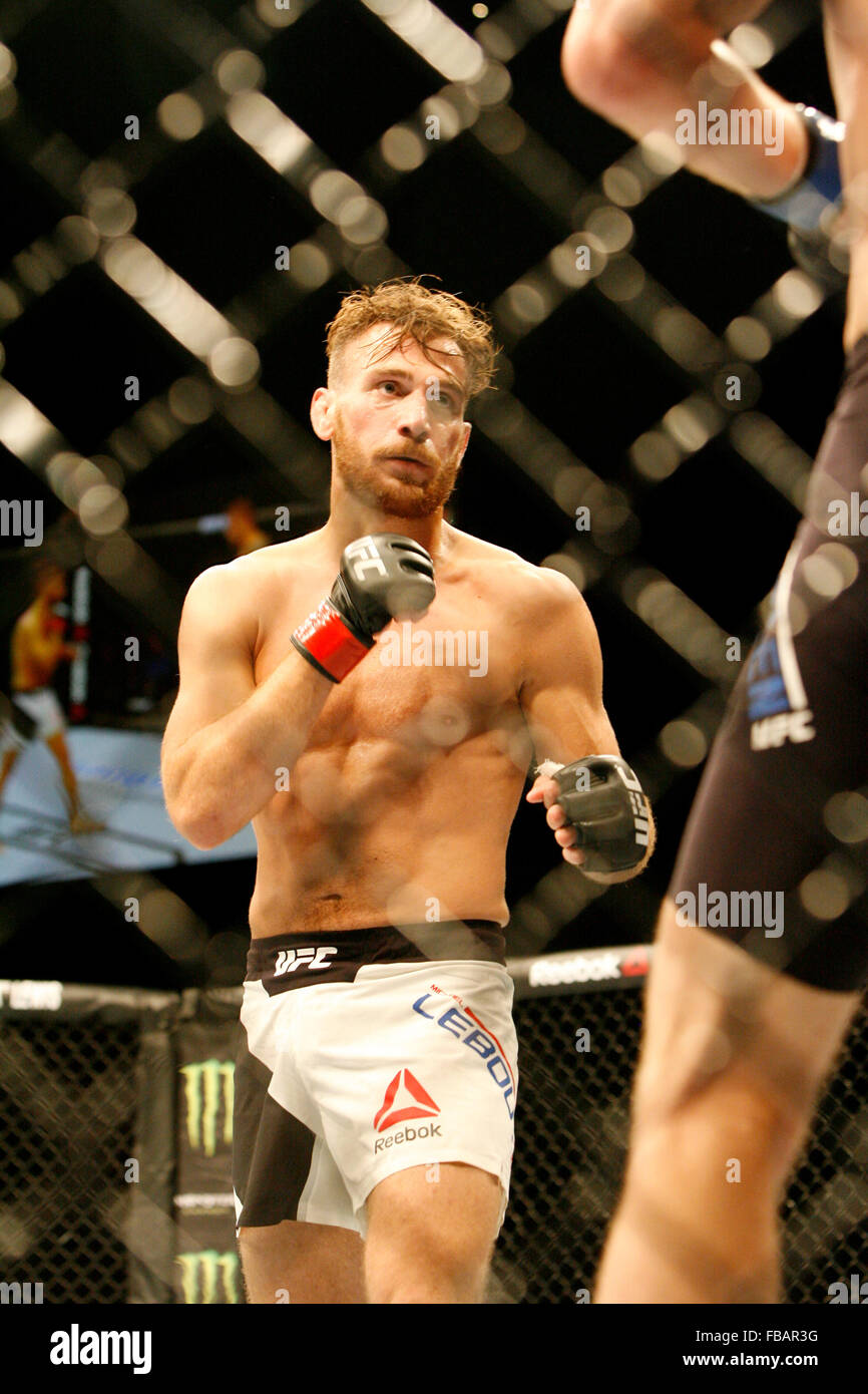 Mickael Lebout bat Teemu Packalen lors de l'UFC Fight Night 72 : Bisping vs Leites au SSE Hydro le samedi le 18 juillet 2 Banque D'Images