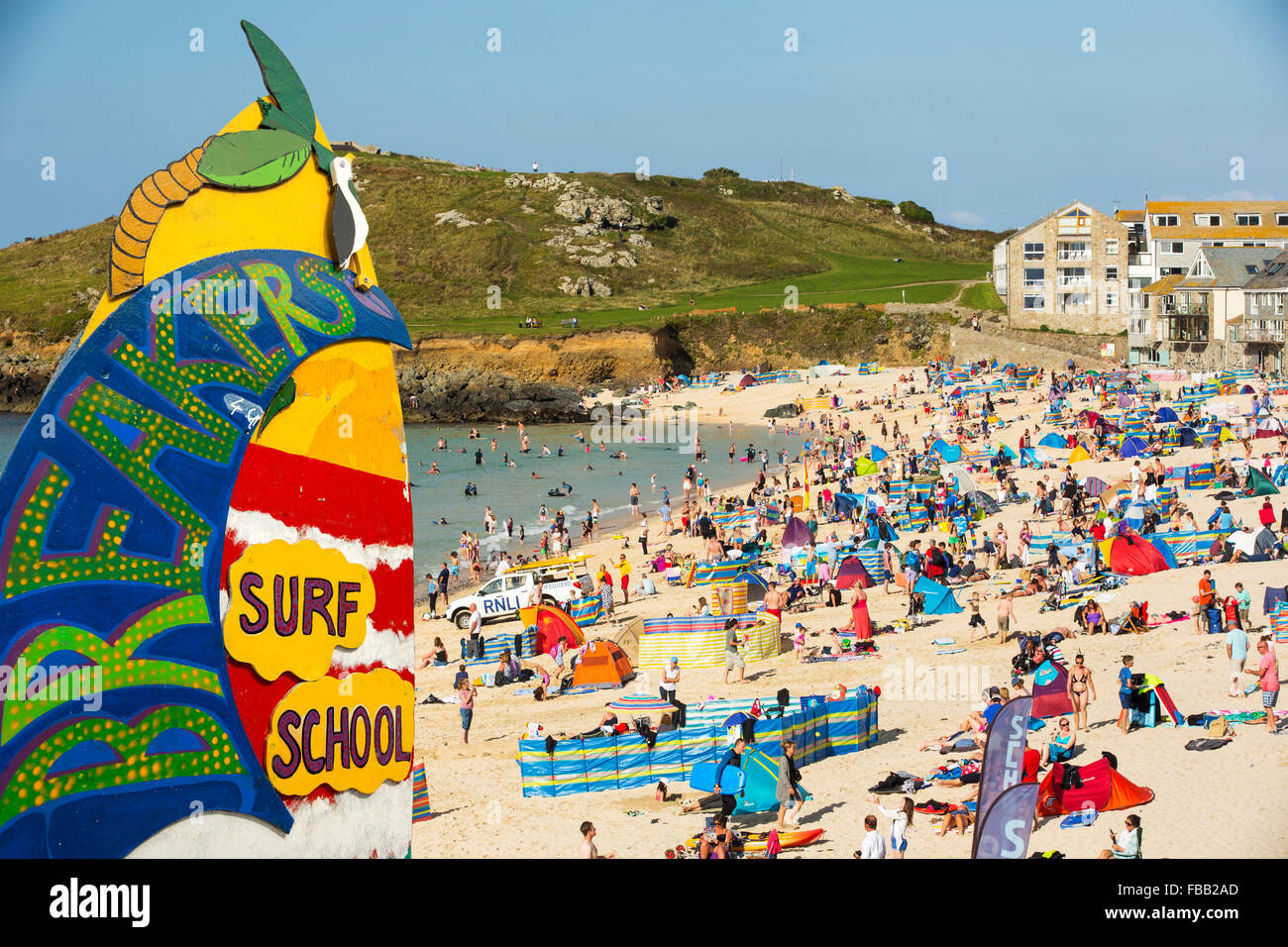 Les vacanciers sur la plage de St Ives, Cornwall, UK. Banque D'Images