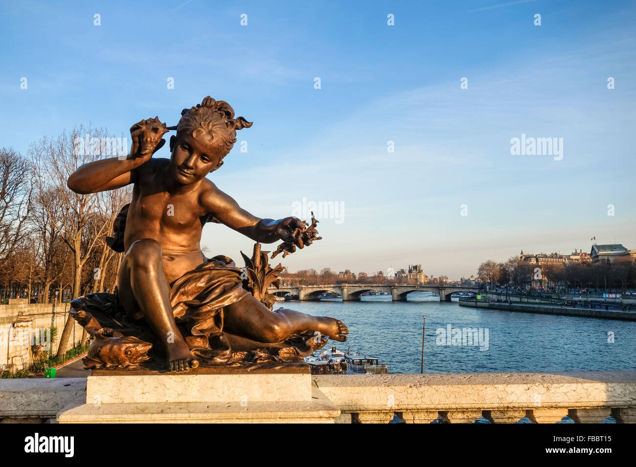 Détail chérubin au Pont Alexandre III, pont de l'arche à Paris, France. Banque D'Images