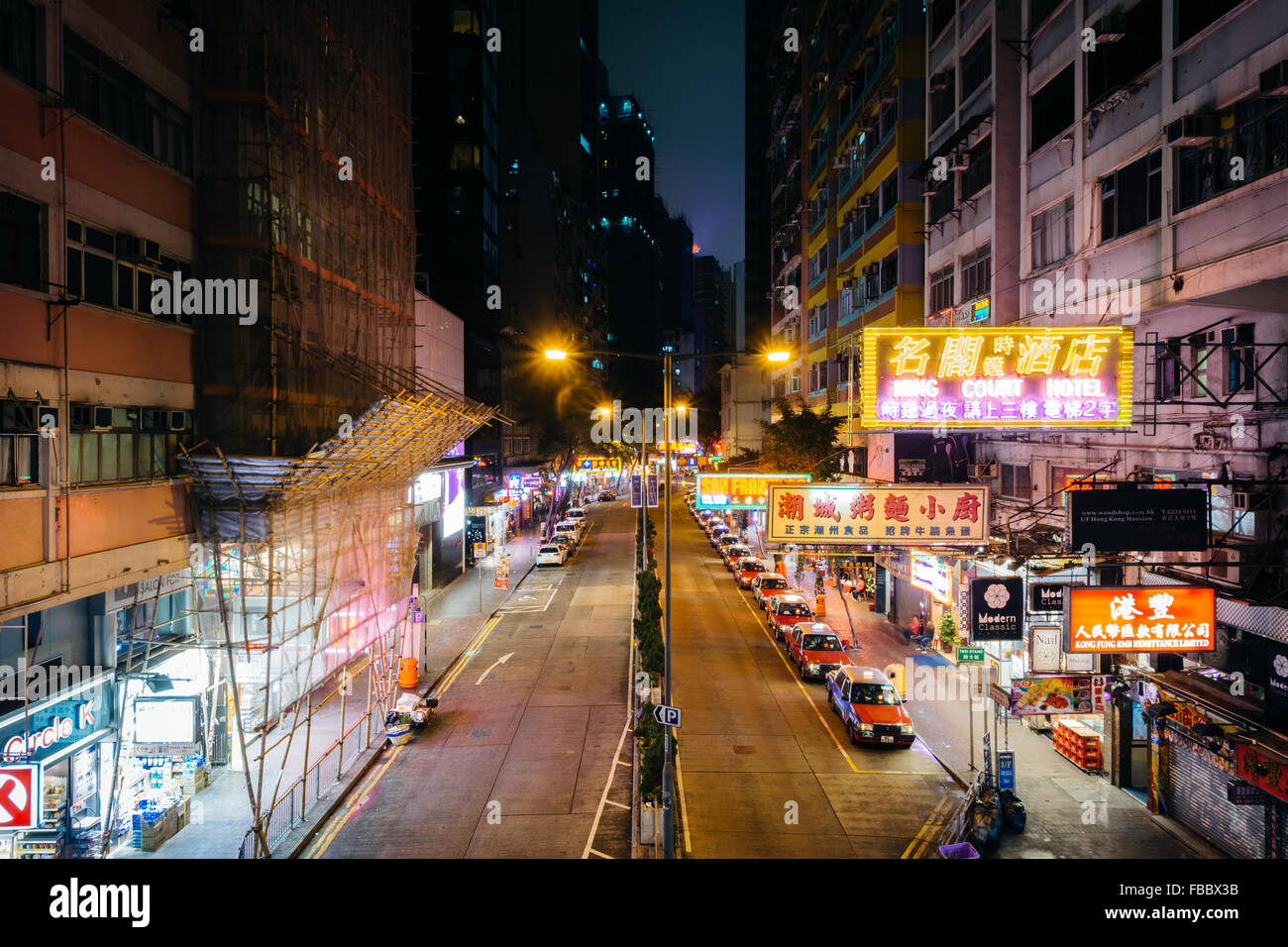 Avis de Lockhart Road at night, à Wan Chai, Hong Kong, Hong Kong. Banque D'Images