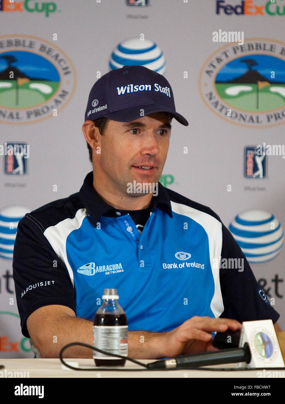 12 février, 2010 ; Pebble Beach, CA, USA ; Padraig Harrington répond à des questions au cours d'une conférence de presse après la deuxième ronde Banque D'Images