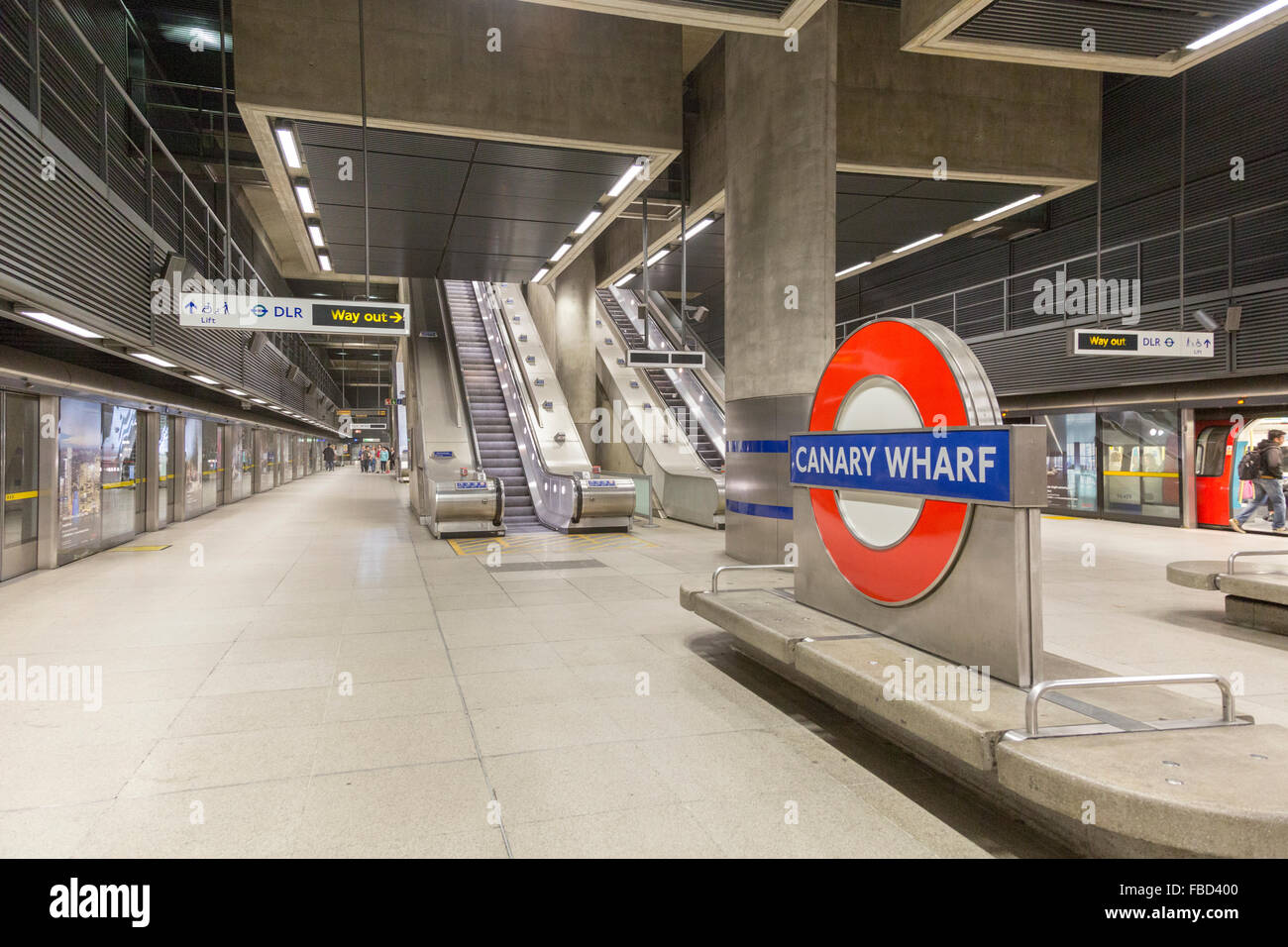 La station de métro Canary Wharf, London, Royaume-Uni Banque D'Images