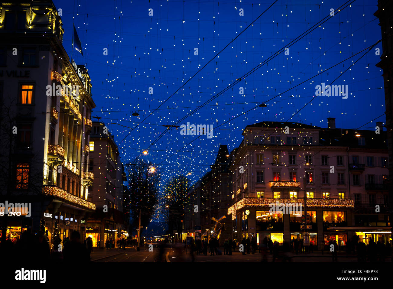 Les lumières de Noël sur la Bahnhofstrasse à Zurich, Suisse. Banque D'Images