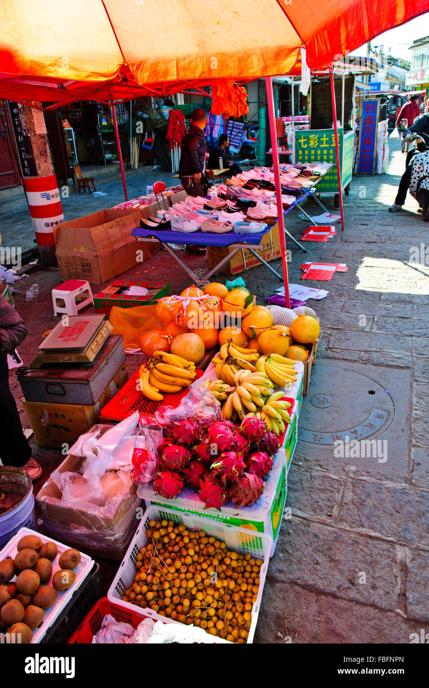 Shaxi,aliments,Marché,Légumes,épices Ingrédients médicinaux chinois de la province de Yunnan, Chine, République populaire de Chine, Chine Banque D'Images
