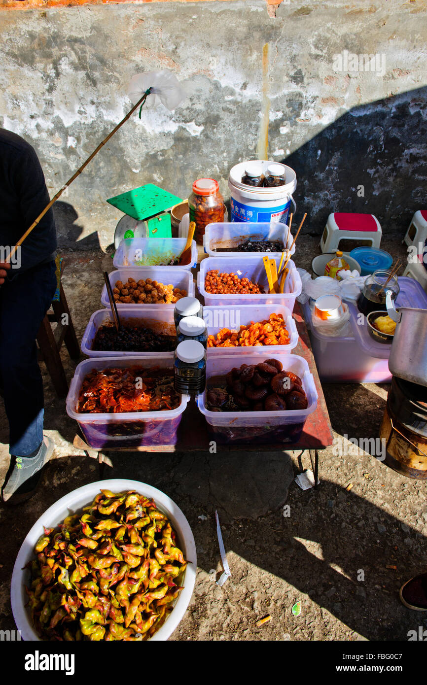 Shaxi,aliments,Marché,Légumes,épices Ingrédients médicinaux chinois de la province de Yunnan, Chine, République populaire de Chine, Chine Banque D'Images