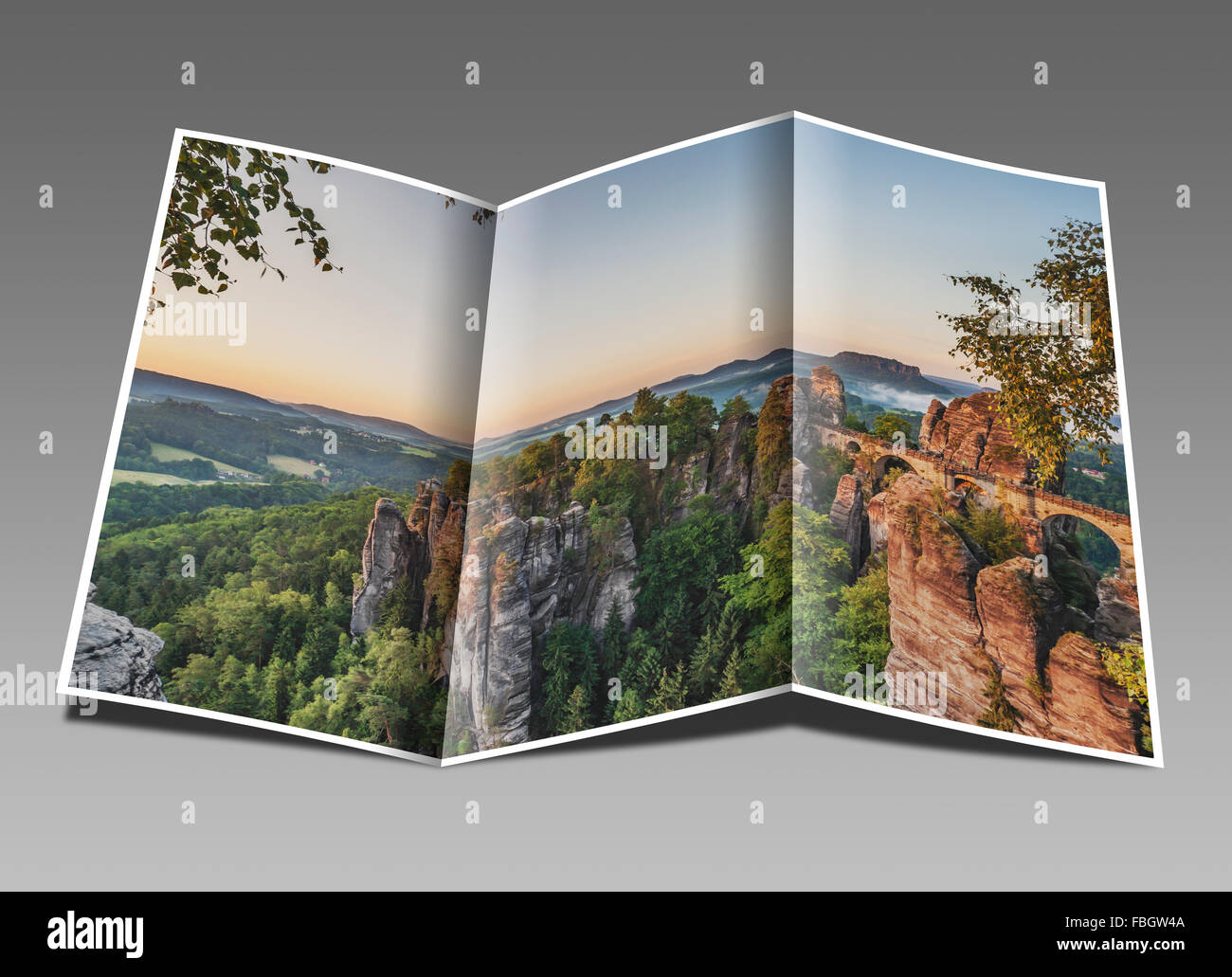 Rock formation Bastei (Bastion) et la montagne de la table Lilienstein, Lohmen, la Suisse saxonne près de Dresde, Saxe, Allemagne, Europe Banque D'Images