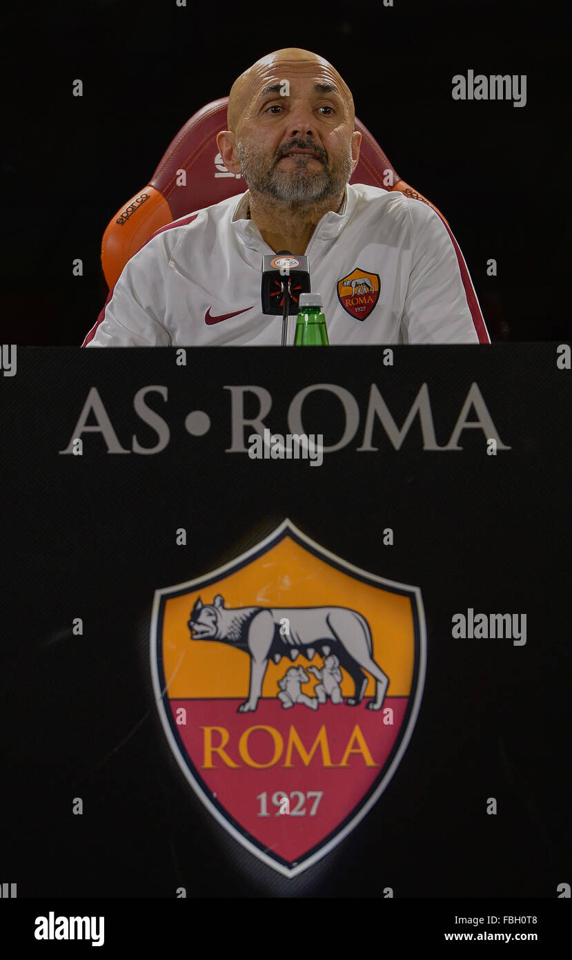 Rome, Italie. 16 janvier, 2016. Première conférence de presse de Luciano Spalletti comme A.S. Roma entraîneur, tenue à Trigoria. Credit : Silvia Lore'/Alamy Live News Banque D'Images