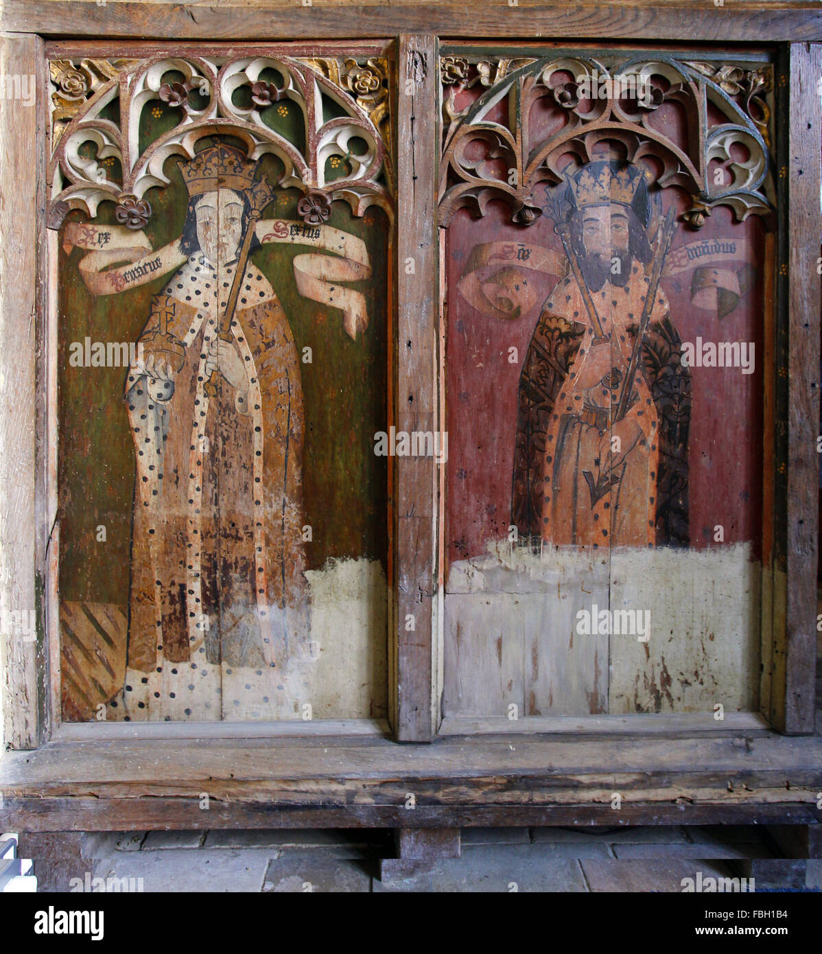 Les rois et les Saints peint sur le jubé, le Roi Henry VI et St Edmund Barton, Église de gazon, Norfolk Banque D'Images