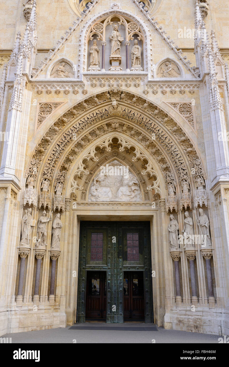 Entrée cathédrale de Zagreb, Croatie. Banque D'Images