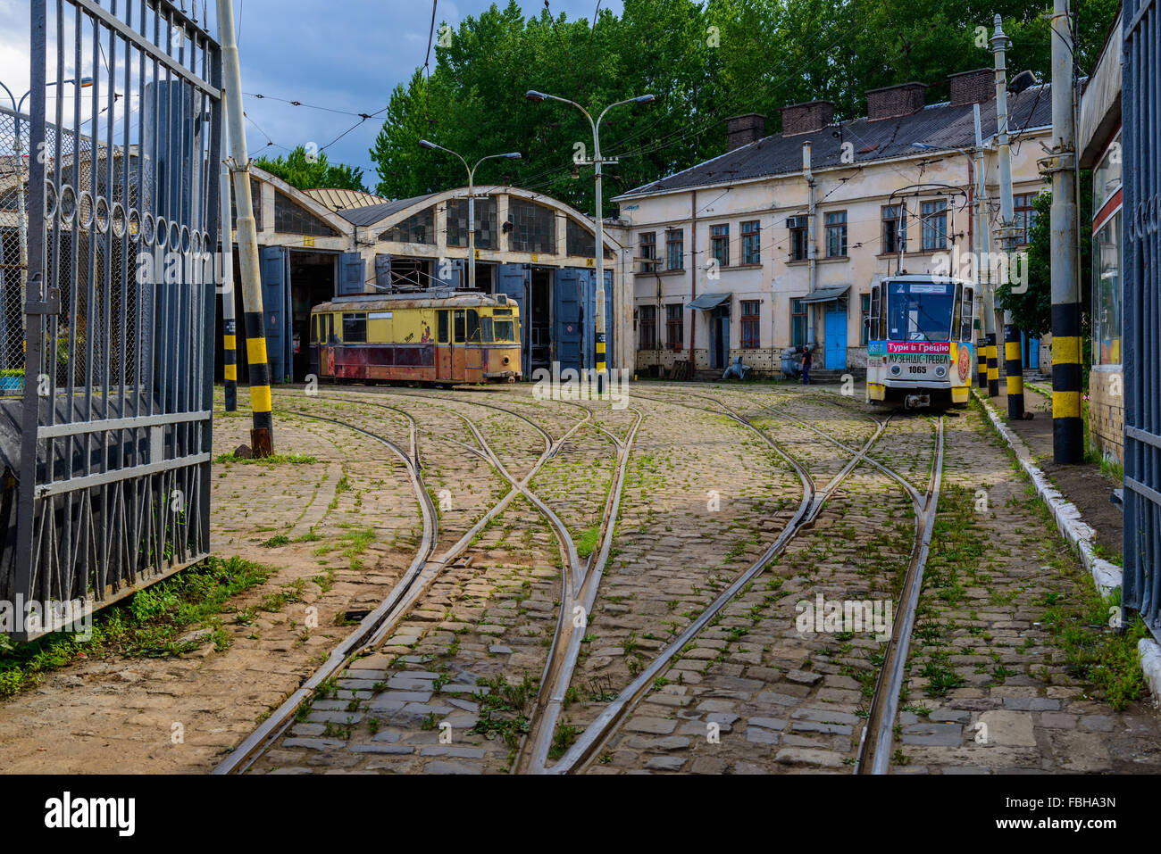 Un dépôt de tramways à Lviv, Ukraine Banque D'Images