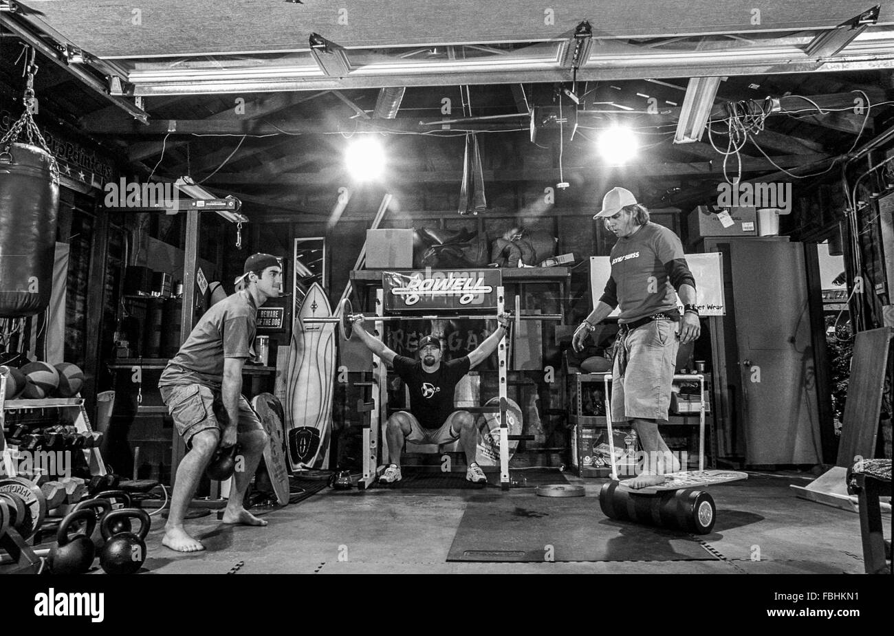 LOS ANGELES, CA - le 24 mai : John Davies de Renegade Formation à son garage à Los Angeles, Californie le 24 mai 2003. Banque D'Images