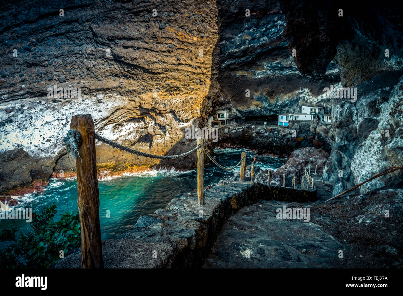 L'Espagne, les Canaries, La Palma, maisons, cave, Poris de Abona, NAOS, pirate's bay Banque D'Images