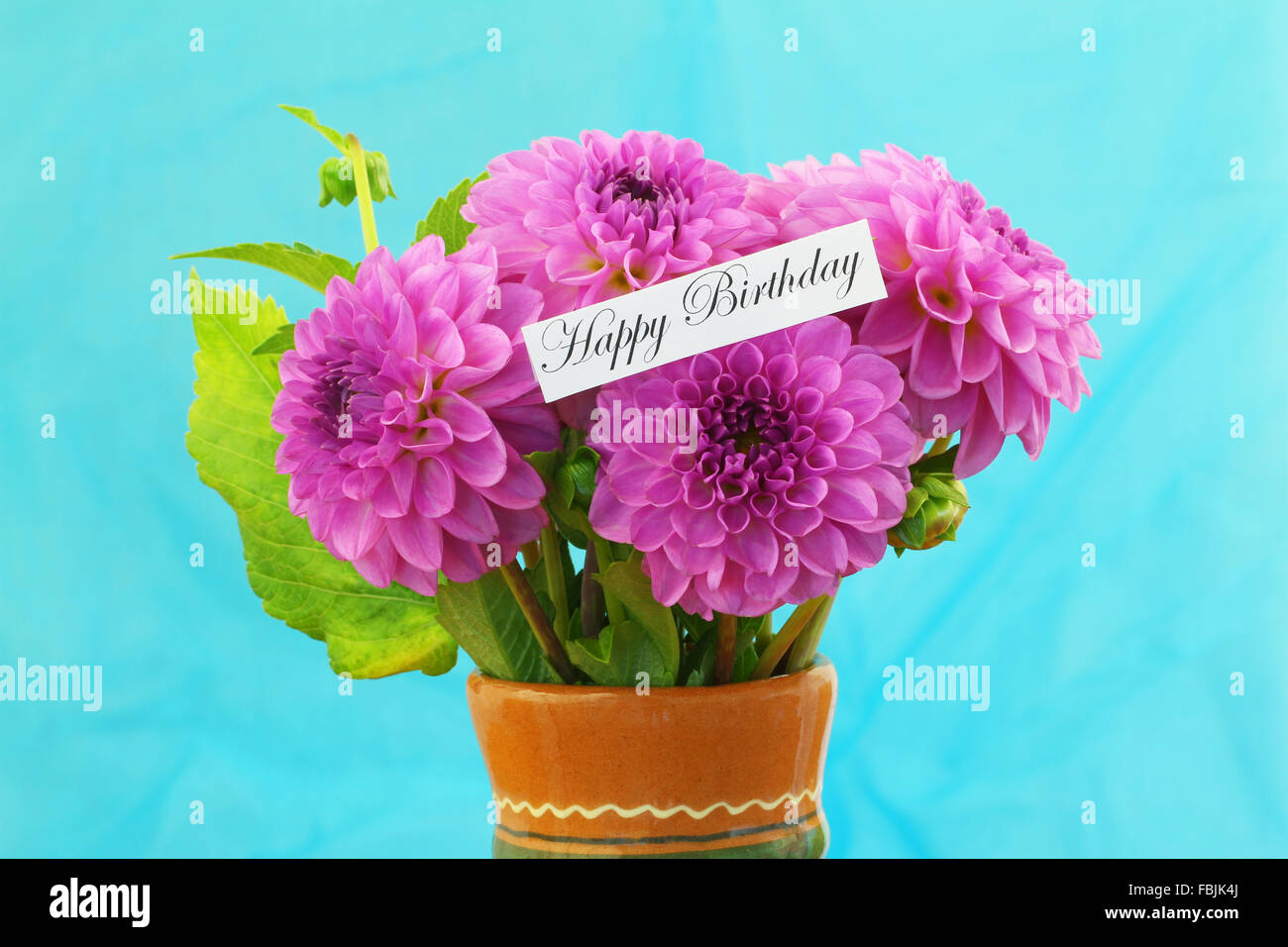 Joyeux Anniversaire Carte Avec Dahlia Rose Bouquet De Fleurs Photo Stock Alamy Joyeux Anniversaire Carte Avec Dahlia Rose Bouquet De Fleurs Photo Stock Alamy