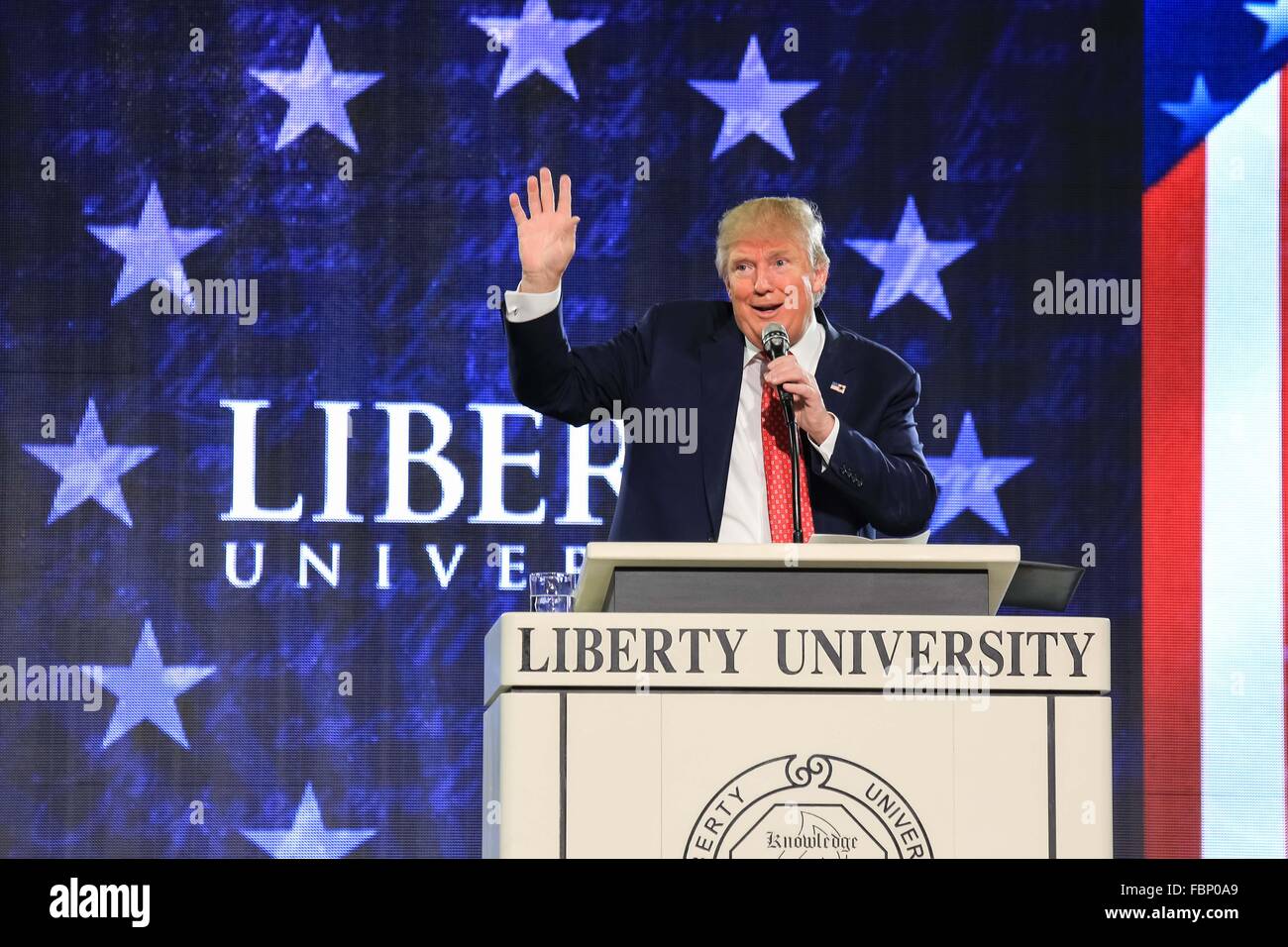 Lynchburg, Virginie, USA. 18 janvier, 2016. Donald Trump parlant @ Université Liberty Crédit : Mark East/Alamy Live News Banque D'Images