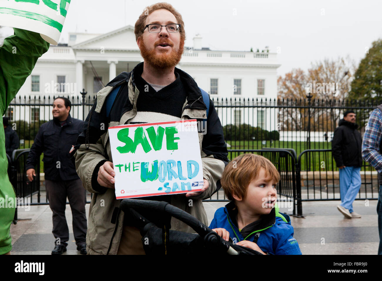 Novembre 21, 2015, Washington, DC USA : des militants de l'environnement manifestation devant la Maison Blanche Banque D'Images
