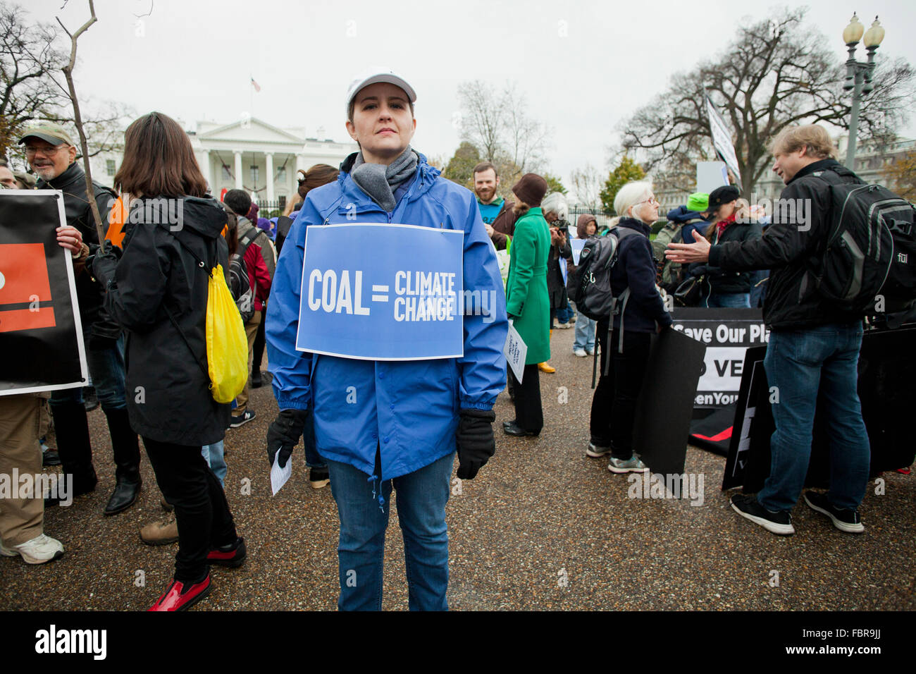 Novembre 21, 2015, Washington, DC USA : des militants de l'environnement manifestation devant la Maison Blanche Banque D'Images