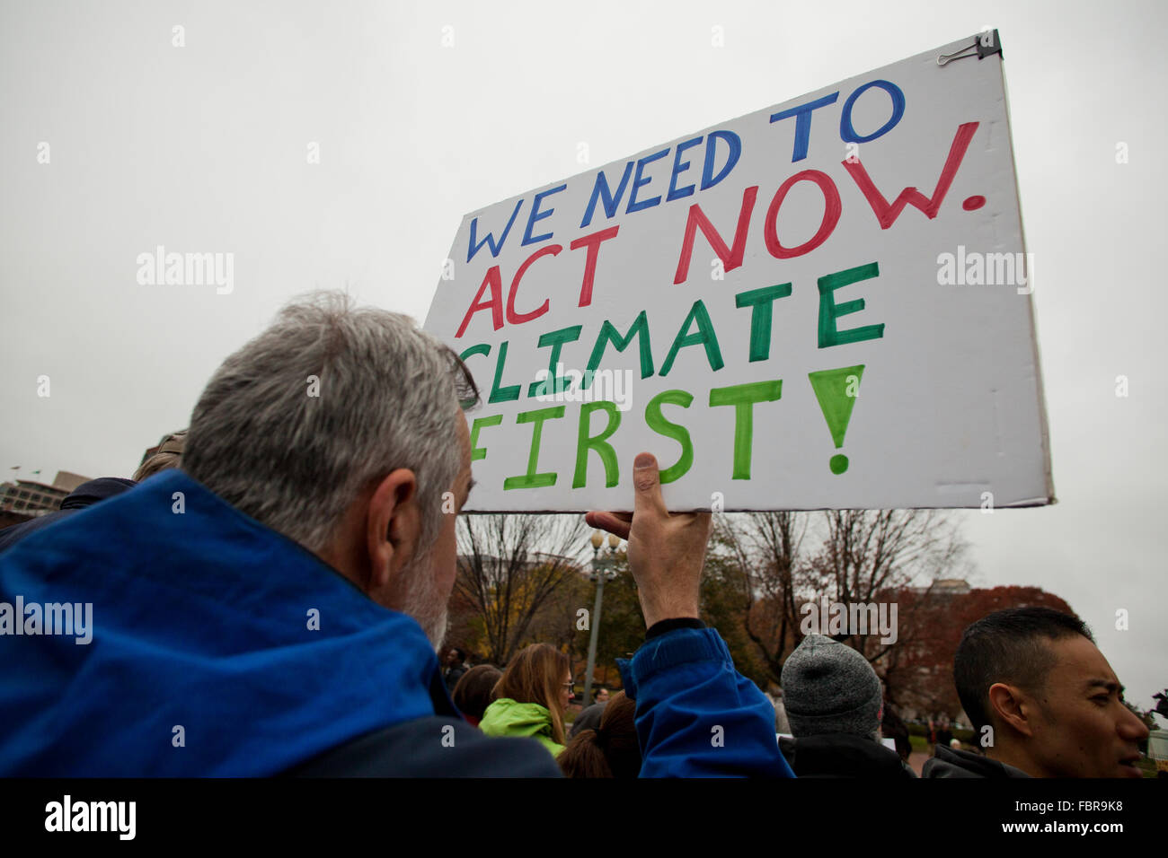 Novembre 21, 2015, Washington, DC USA : des militants de l'environnement manifestation devant la Maison Blanche Banque D'Images
