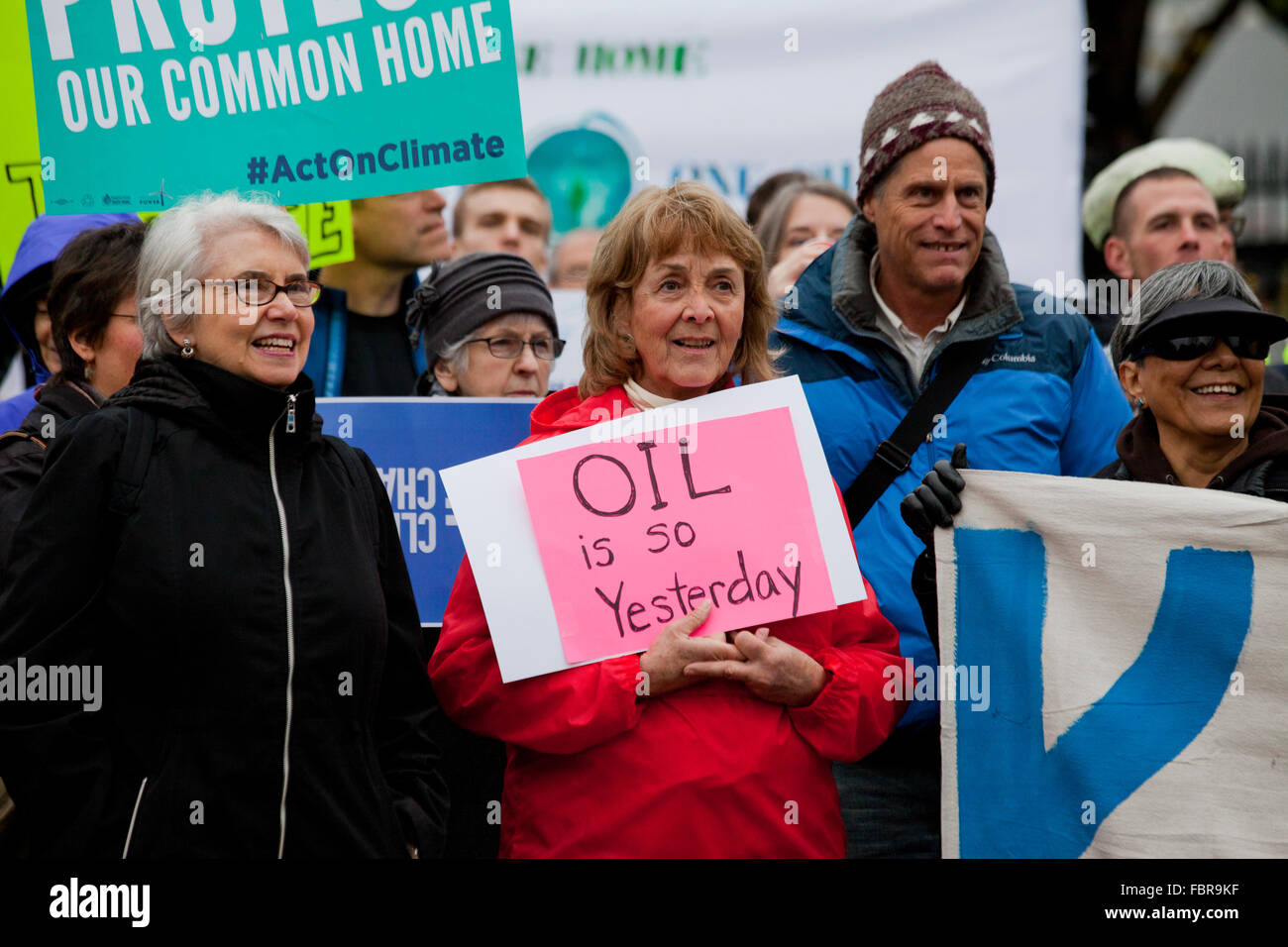 Novembre 21, 2015, Washington, DC USA : des militants de l'environnement manifestation devant la Maison Blanche Banque D'Images