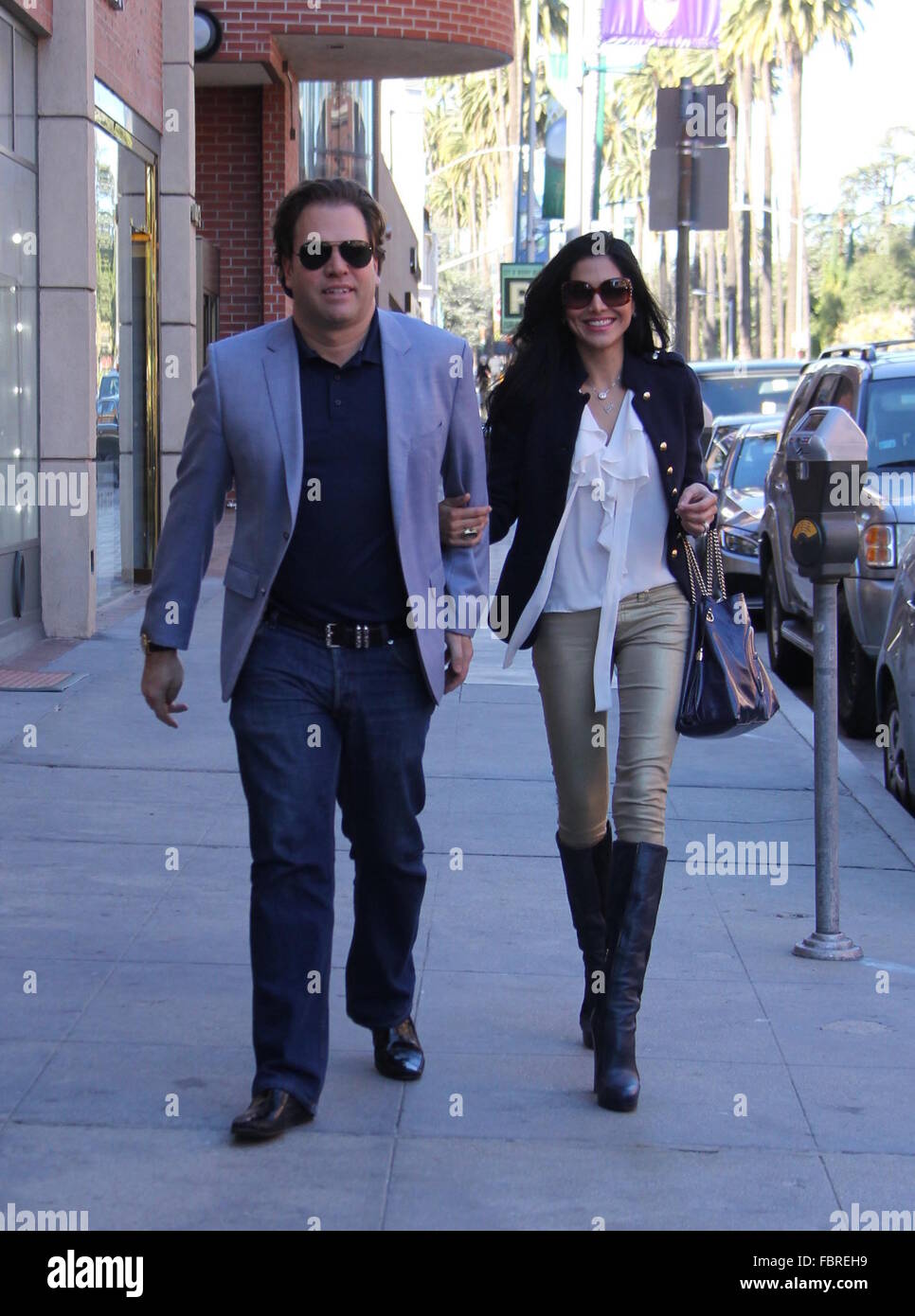 'Real Housewife de Beverly Hills' star Joyce Giraud et son mari Michael Ohoven dehors et environ dans la région de Beverly Hills avec : Michael Ohoven, Joyce Giraud Où : Los Angeles, California, United States Quand : 18 déc 2015 Banque D'Images