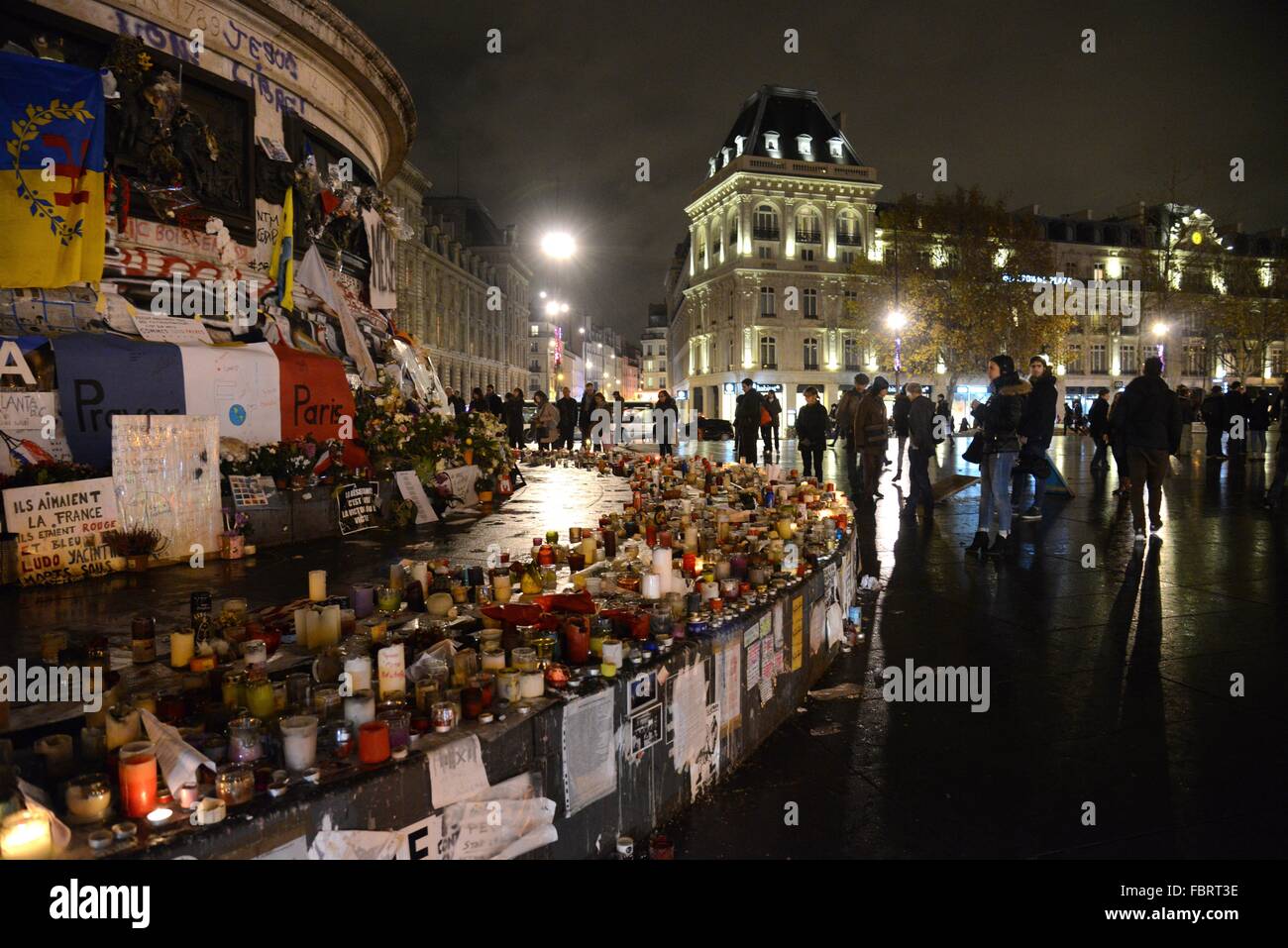 Pl. de la République à Paris après les attentats terroristes, les attaques-Dec.11, 2015. Banque D'Images