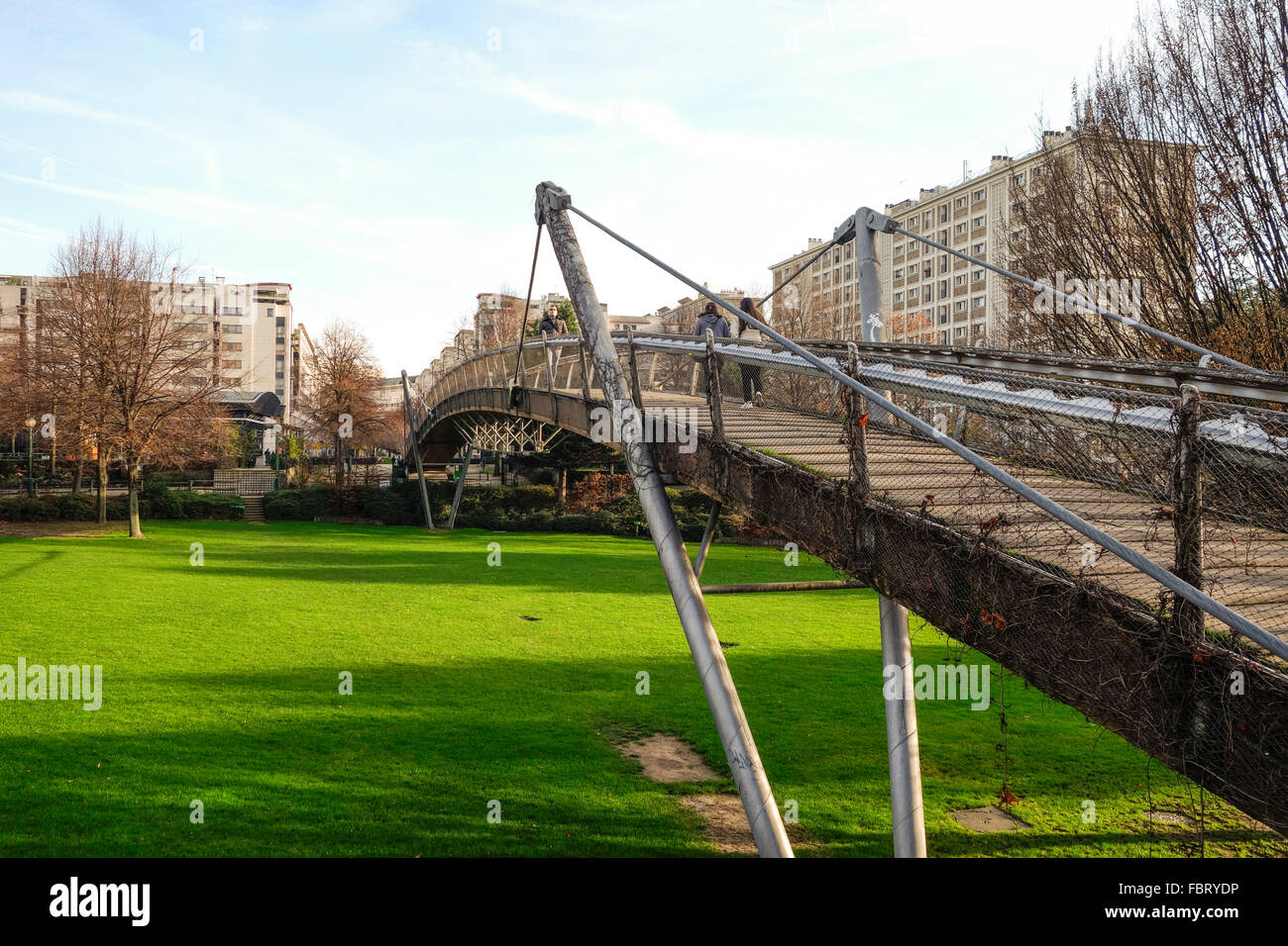 La promenade plantée, Parisian Ligne haute, parc linéaire du pont, construit au-dessus de chemins obsolètes, Paris, France Banque D'Images