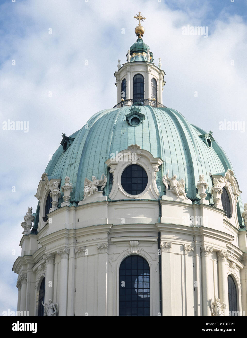 L'Autriche. Vienne. Karlskirche (St. L'église de Charles). Baroque. Architecte : Johann Bernhard Fischer von Erlach (1656-1723). Dome. Banque D'Images