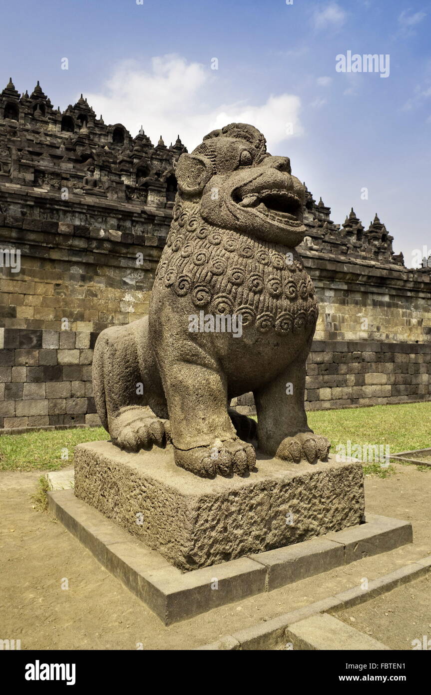 Guardian Statue in temple de Borobudur site Banque D'Images