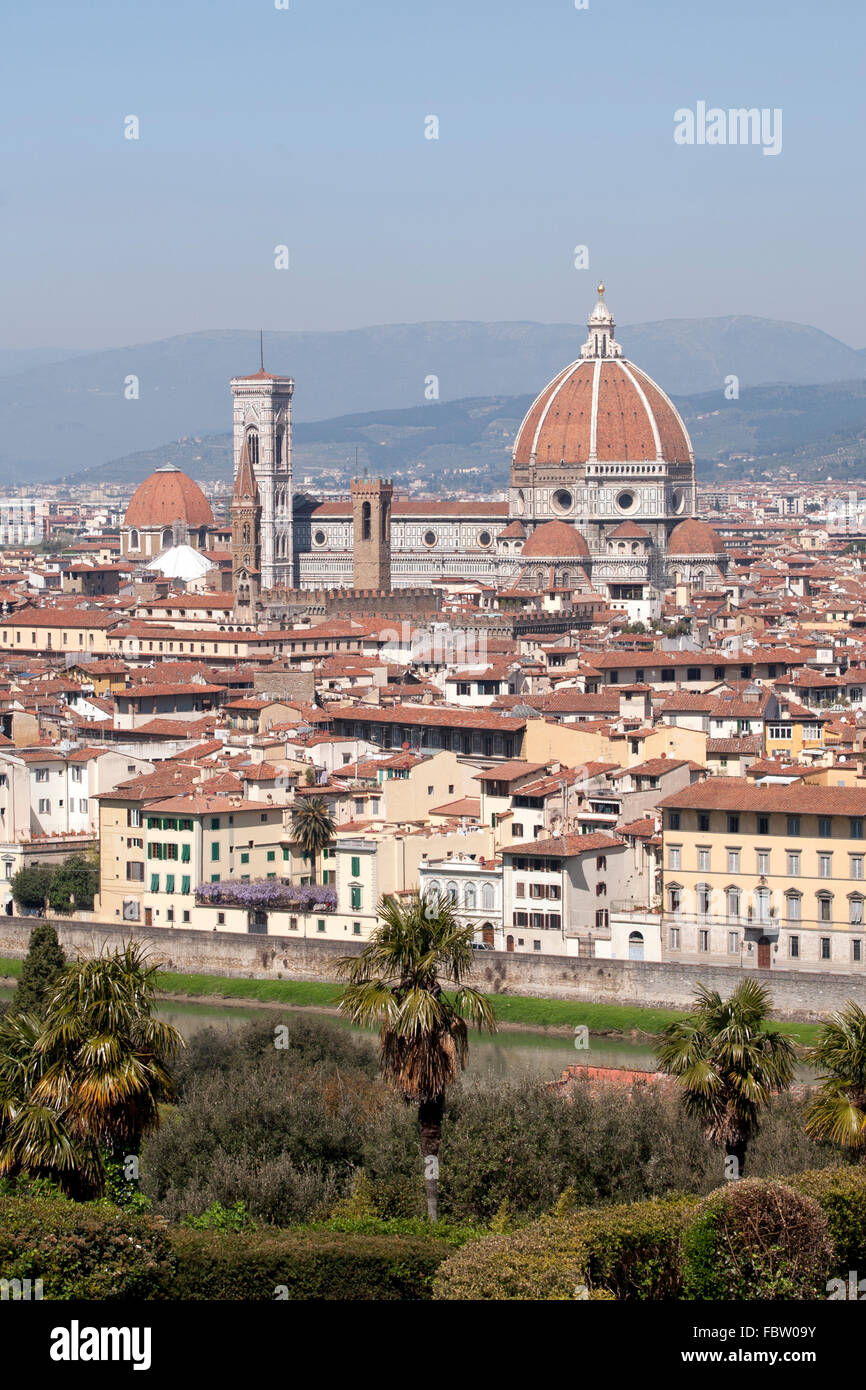 La cathédrale de Florence depuis le Piazzale Michelangelo Banque D'Images