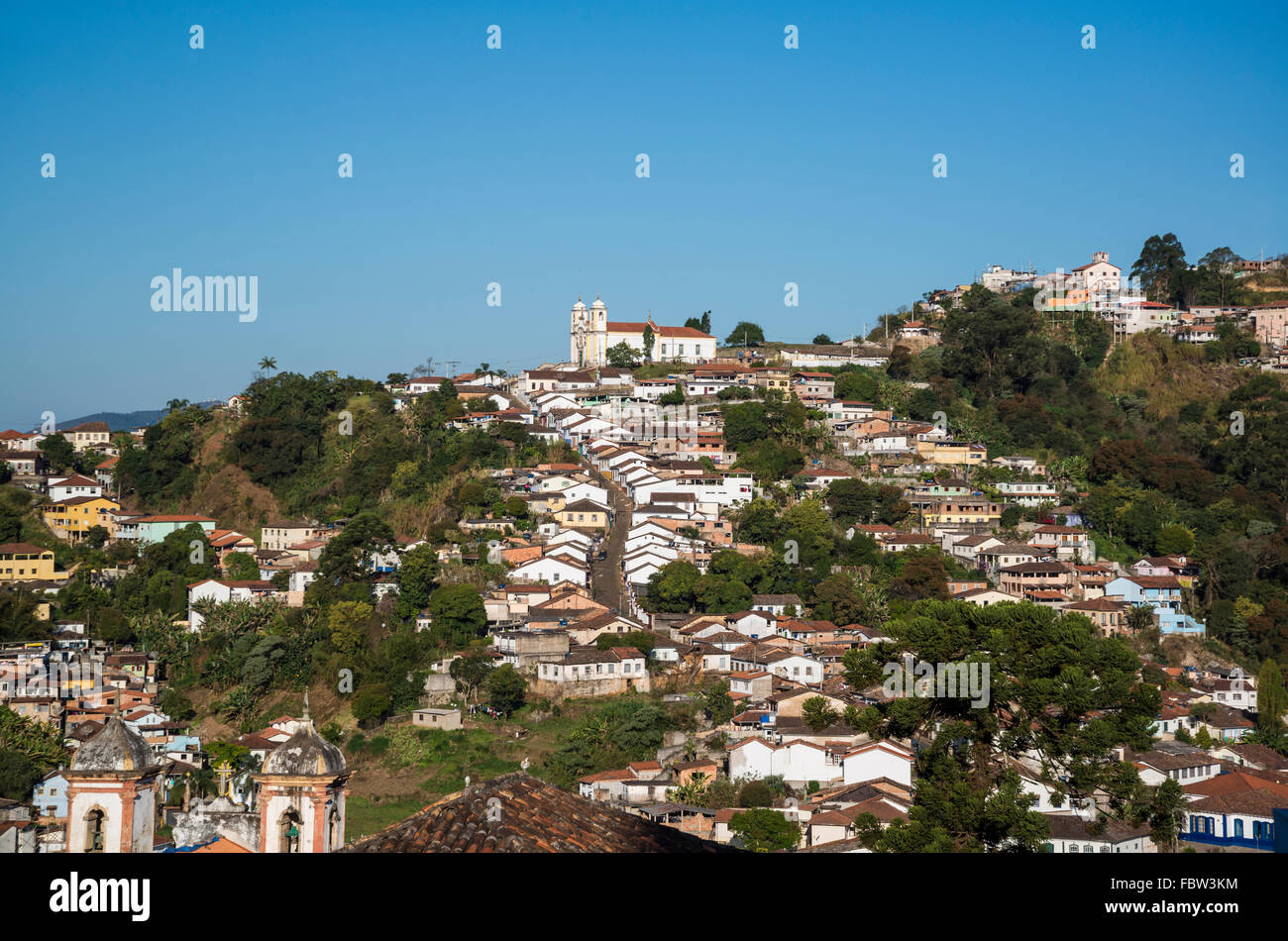 Ouro Preto avec vue sur l'église Santa Efigenia, Minas Gerais, Brésil Banque D'Images