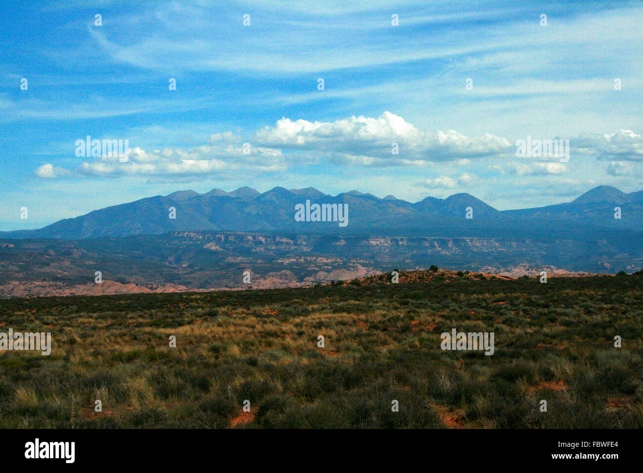 La Sal Mountains est l'extrémité sud des Montagnes Rocheuses et situé dans Arches National Park Utah, USA. Banque D'Images