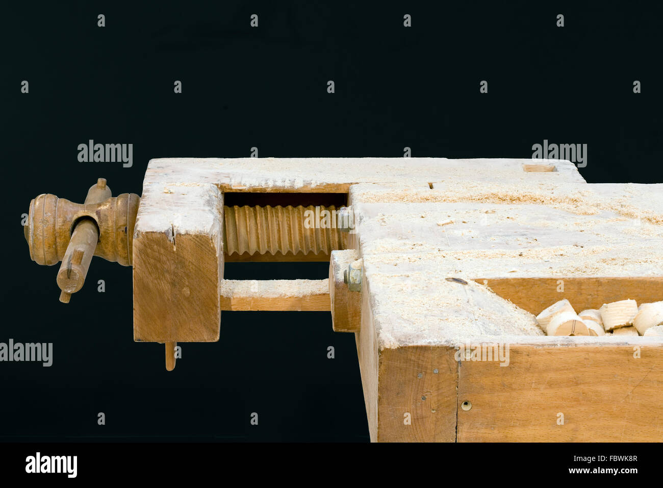 Vieux Carpenter Découpe Table Banque D'Images