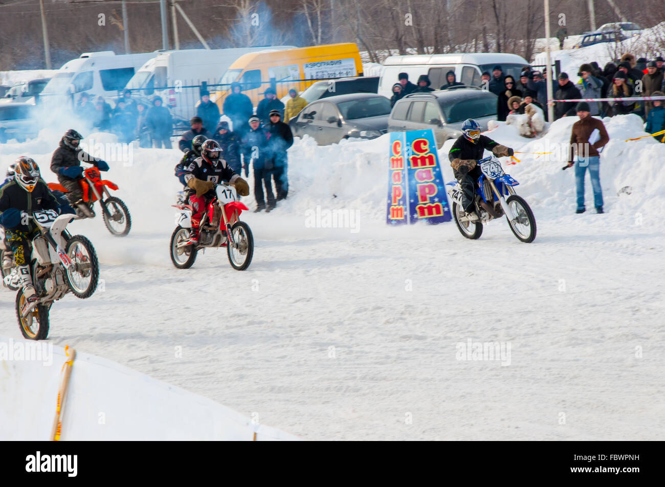 Compétitions de Motocross d'hiver chez les Juniors Banque D'Images