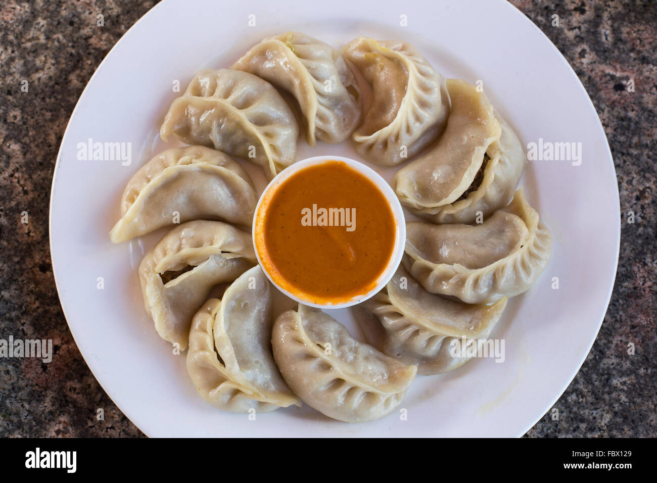 Nepal Dish Banque d'image et photos Alamy