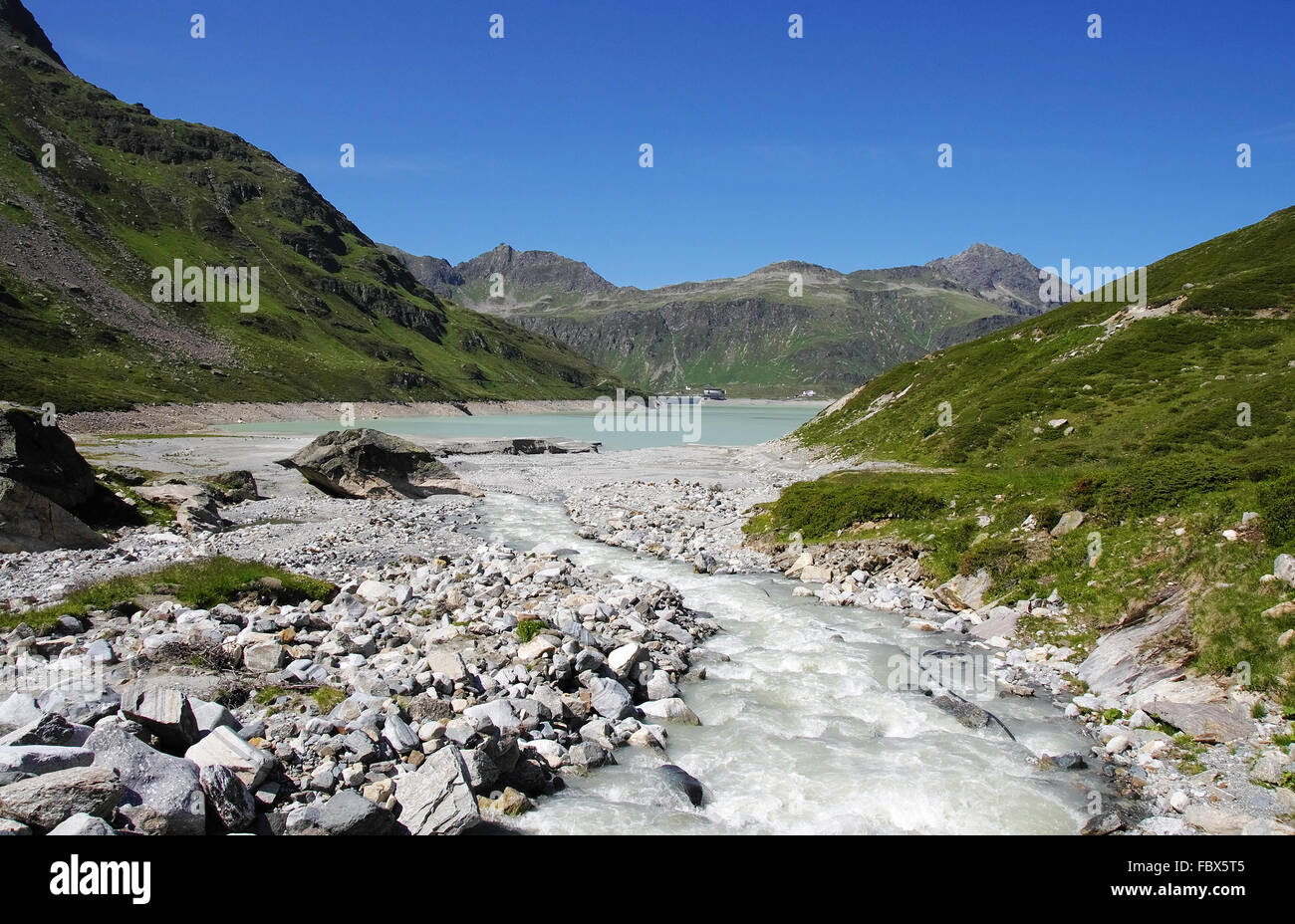 Mauvais afflux Lac Silvretta Banque D'Images