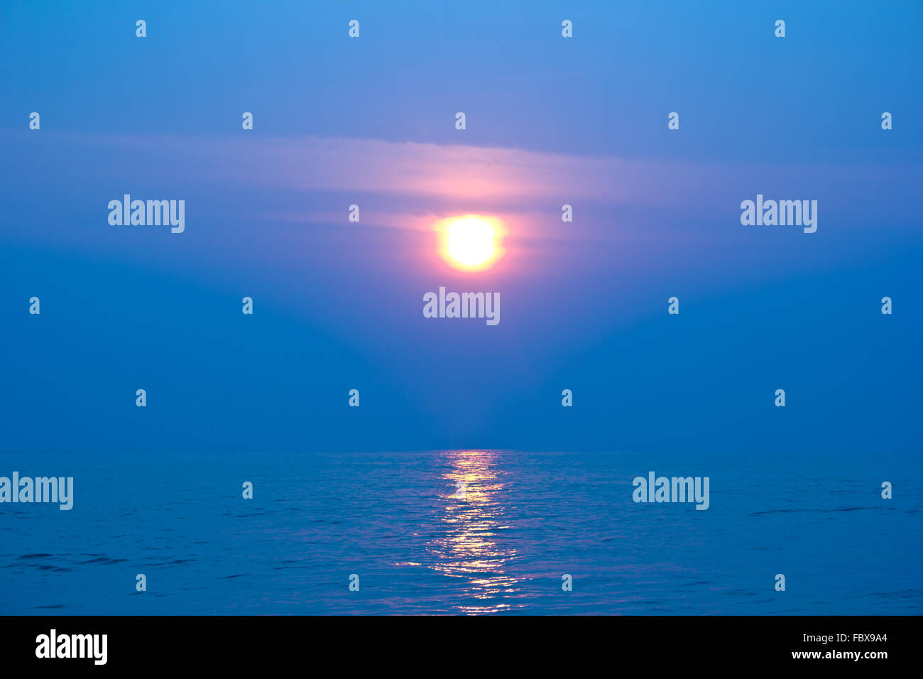 Lever de soleil sur la plage 18 Banque D'Images